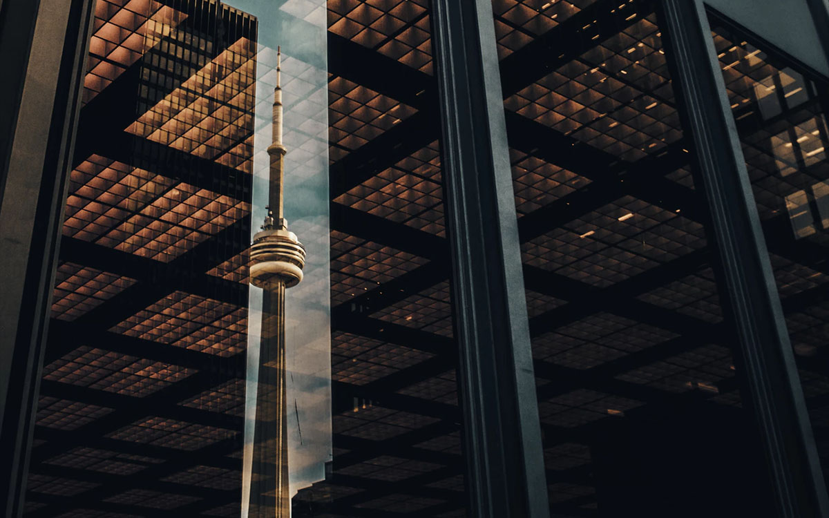 cn tower reflection