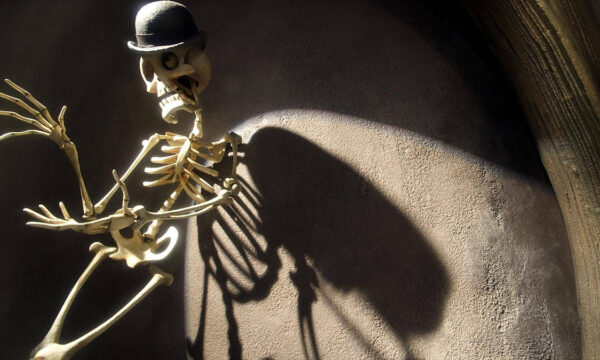 why sitting won’t kill you and standing won’t save you