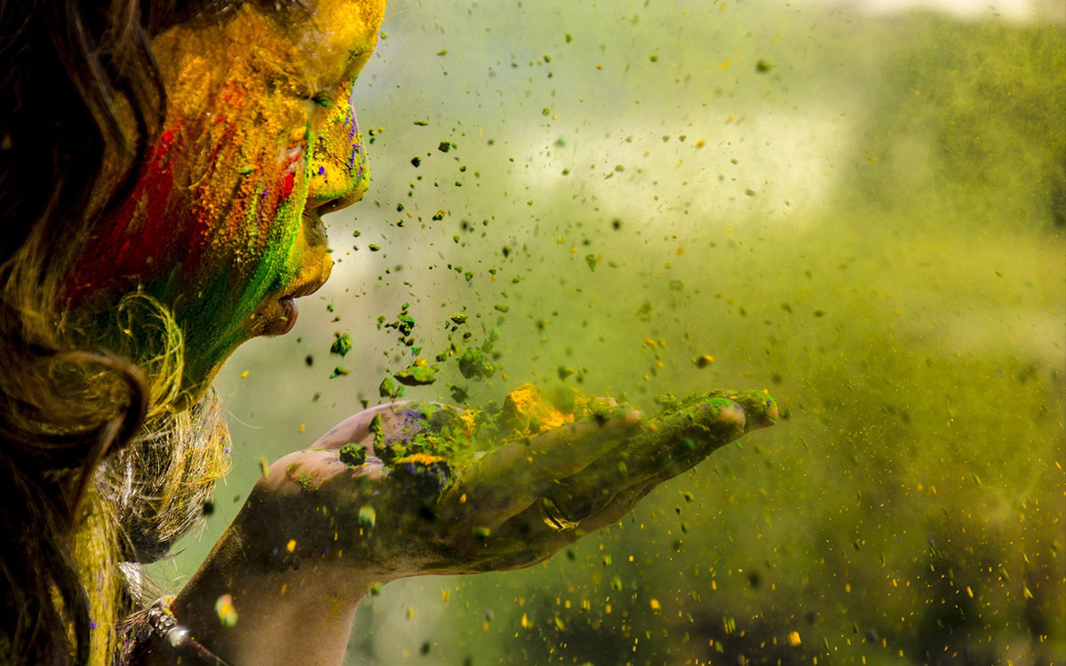 woman celebrating holi